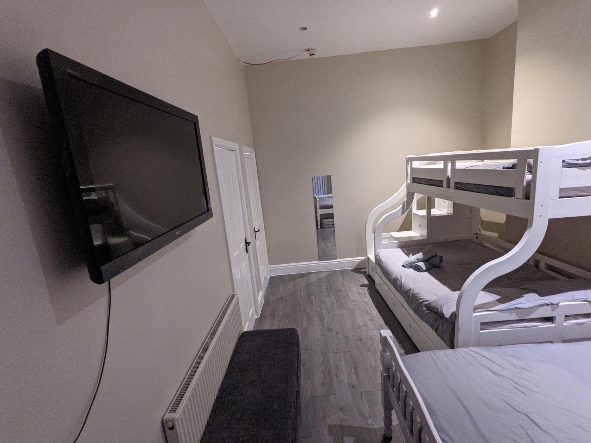 Kop View Otel Liverpool Oda fotoğraf
